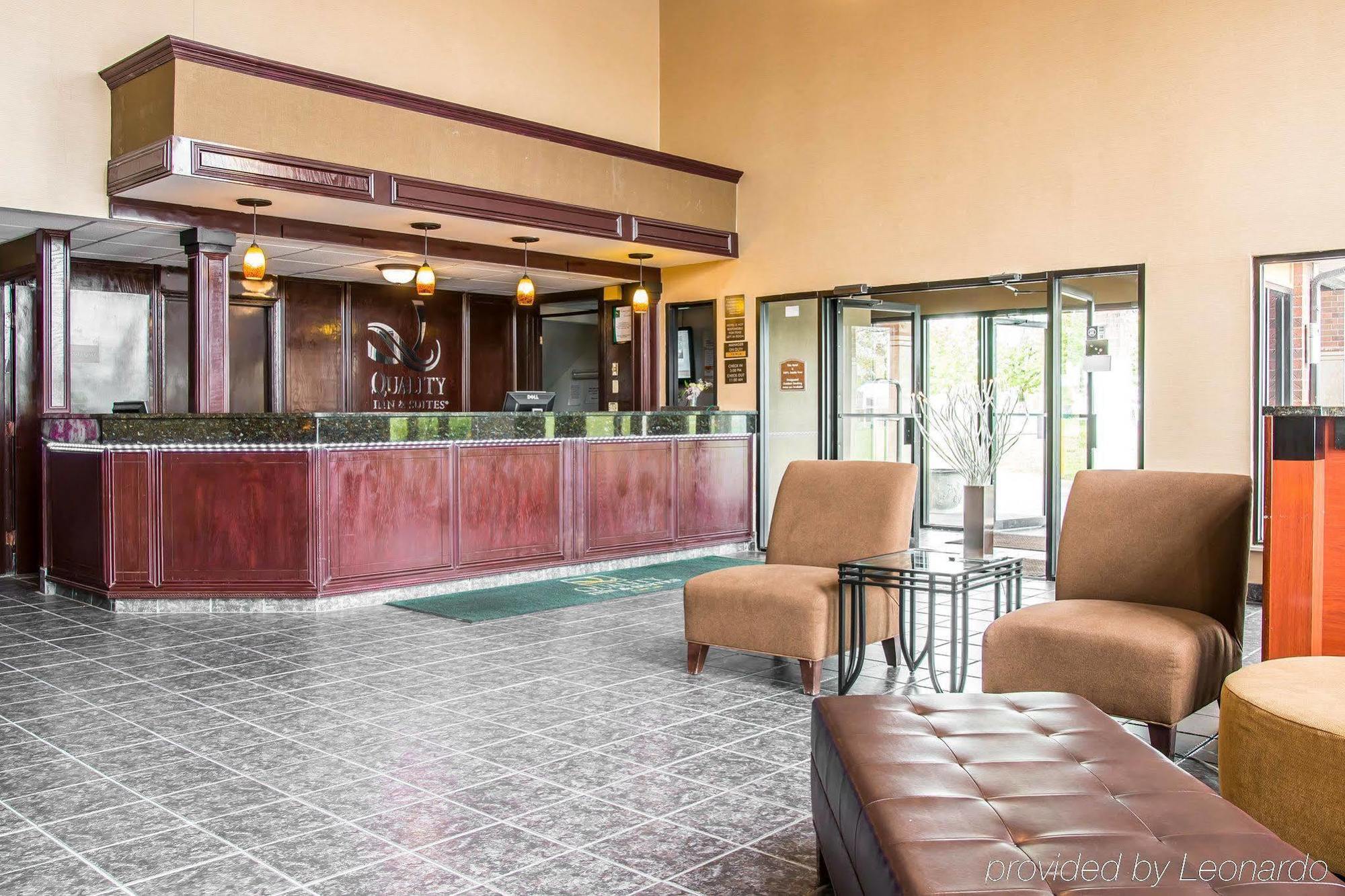 Hotel Baymont By Wyndham Flint Airport North Exterior foto