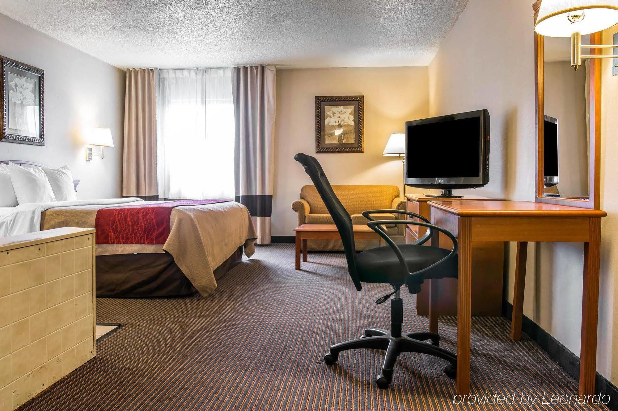 Hotel Baymont By Wyndham Flint Airport North Exterior foto